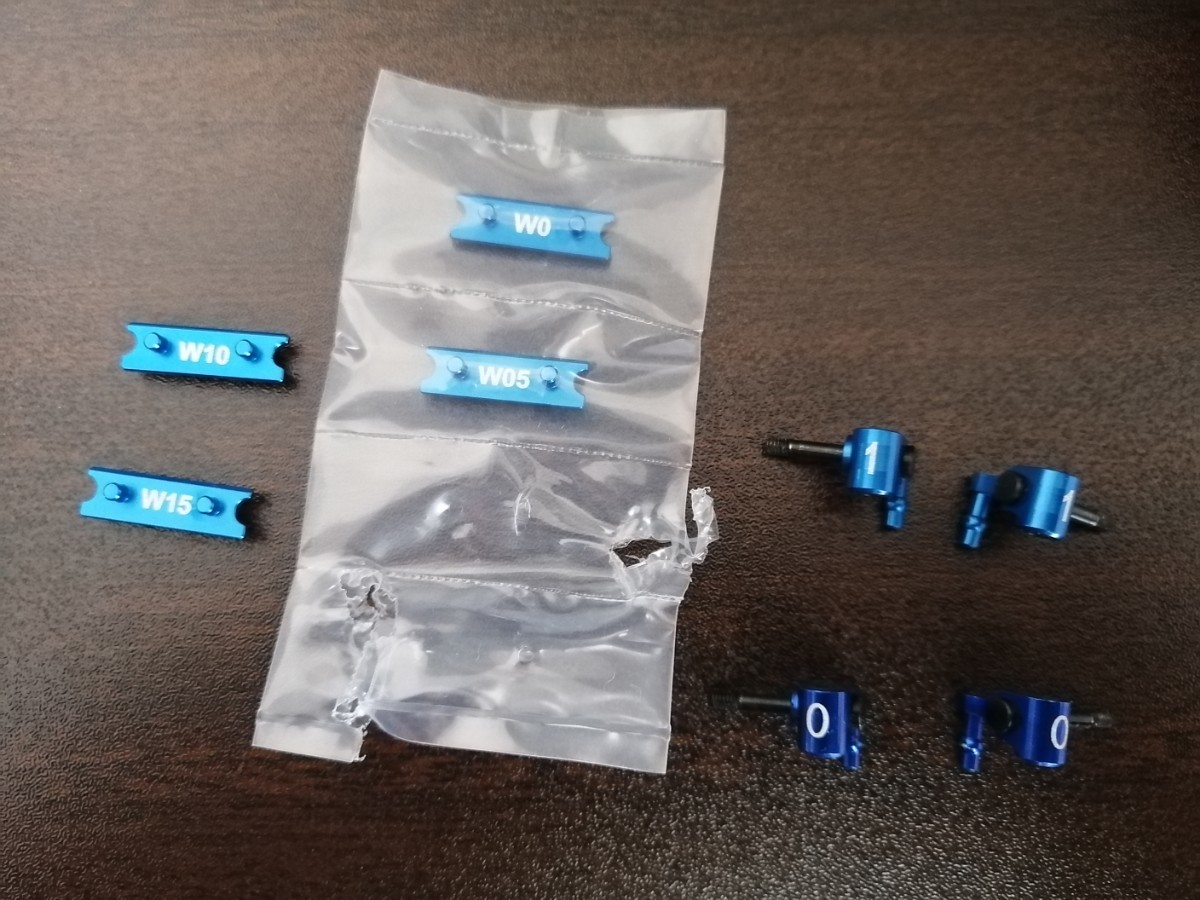 ミニッツ アルミフロントスプリングマウント(ワイド) & アルミステアリングブロック(0、1) MR-03用 Mini-z 京商