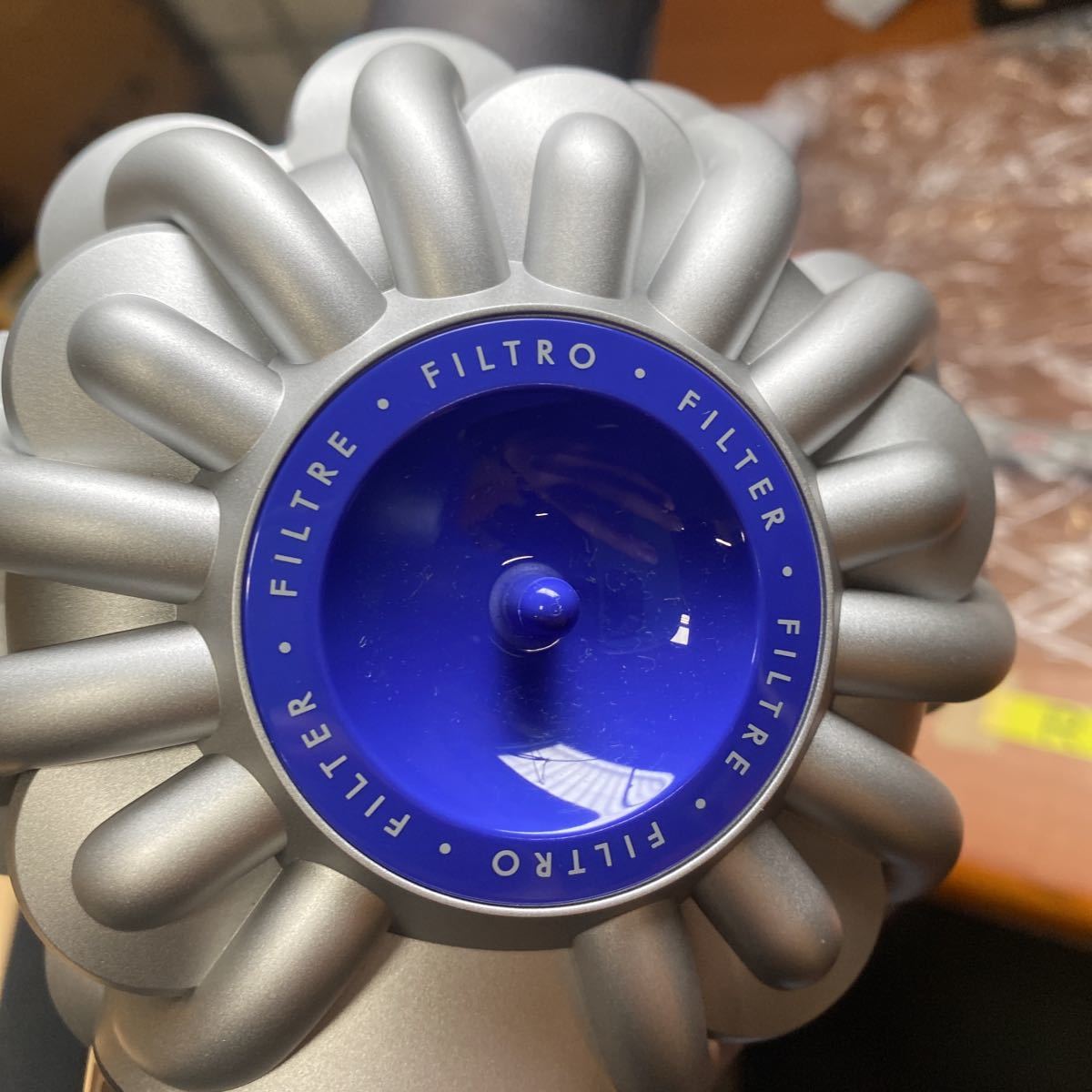dyson ダイソン サイクロン掃除機 新品 ハンディクリーナー ヘッドは一
