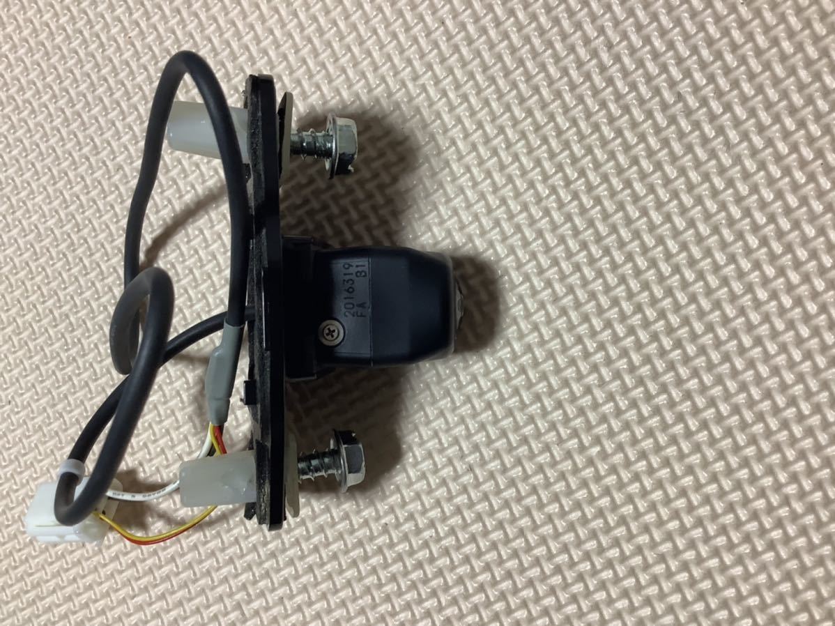 ノア.ヴォクシー.エスクァイア トヨタ純正バックカメラ08634-28210