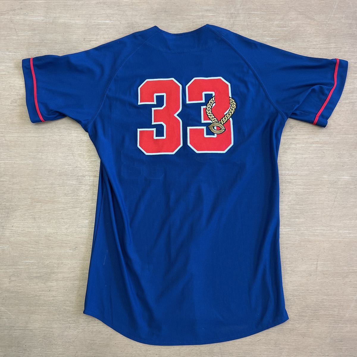 広島東洋カープ 菊池涼介 #33 ユニフォーム Mサイズ - メルカリ