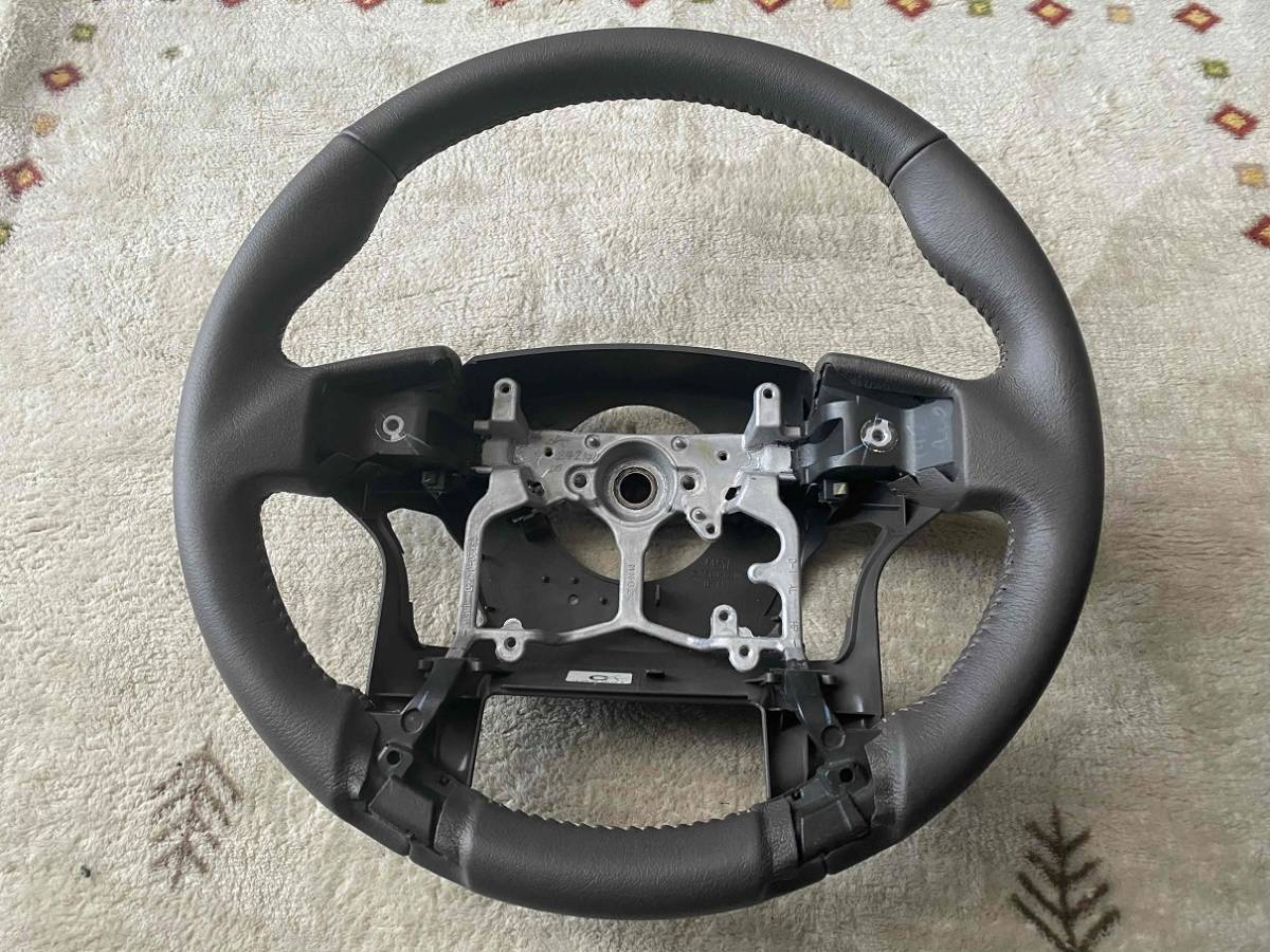 納車外し 送料無料 トヨタ 純正 150 ランドクルーザー プラド レザー 本 革 ステアリング(ハンドル) 裏カバー 付 GS120-04220 ランクル