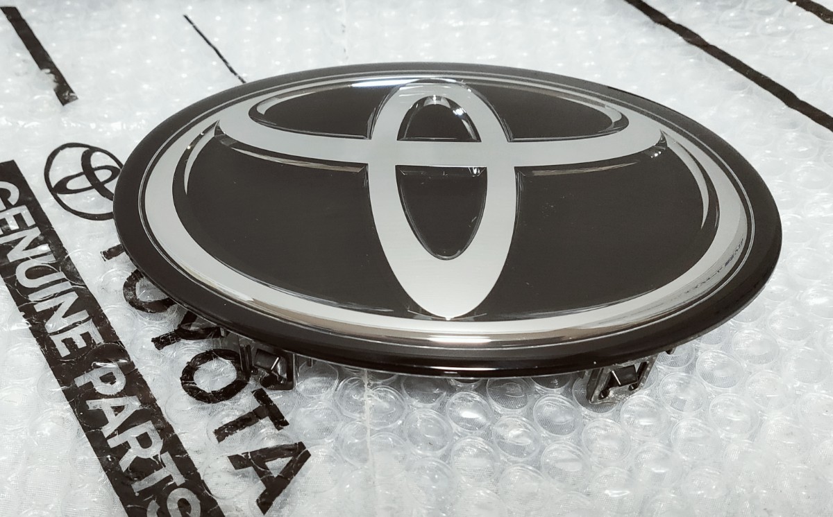 トヨタ　エンブレム 純正　ブラック ガソリン ミリ波レーダー対応 　53141-33130　90975-C2024　90975-T2026　★送料無料　新品・未装着品