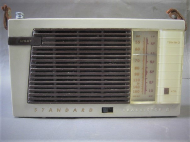 ☆☆トランジスターラジオ　STANDARD SR-H170　スタンダード　ジャンク