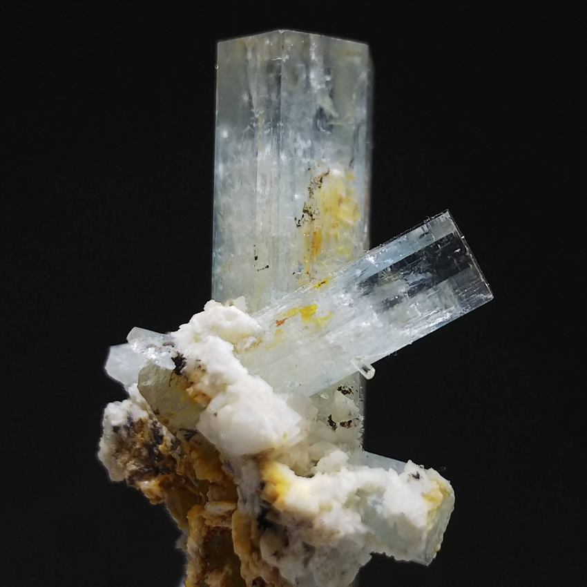 完全結晶】ナミビア産 アクアマリン 藍柱石 原石 標本