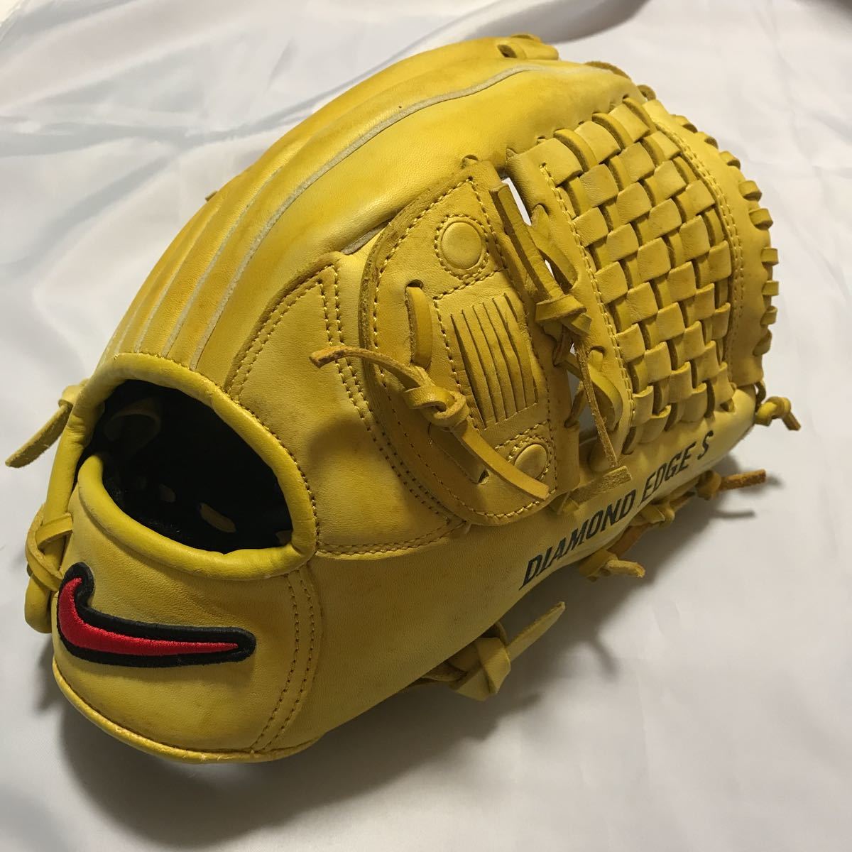 NIKE ナイキ 一般軟式野球用グローブ イエロー オールラウンド ベース