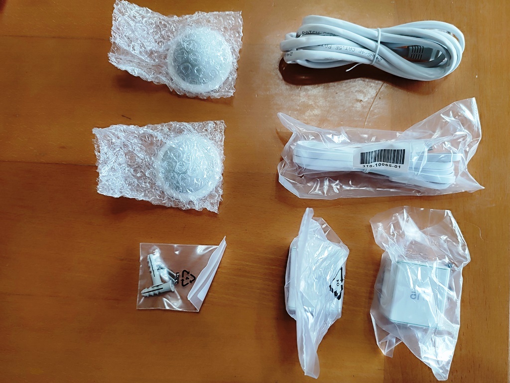 Arlo Pro 2 カメラ2台 + ベースステーション バッテリー内蔵のネットワークカメラ「Arlo Pro 2」が11月1日に発売