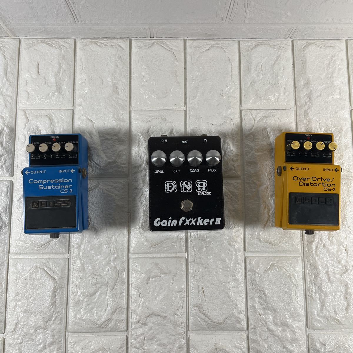 BOSS エフェクター 3個（OverDrive/Distortion OS-2 Compression Sustainer Cs-3 DNA GainFxxkerII