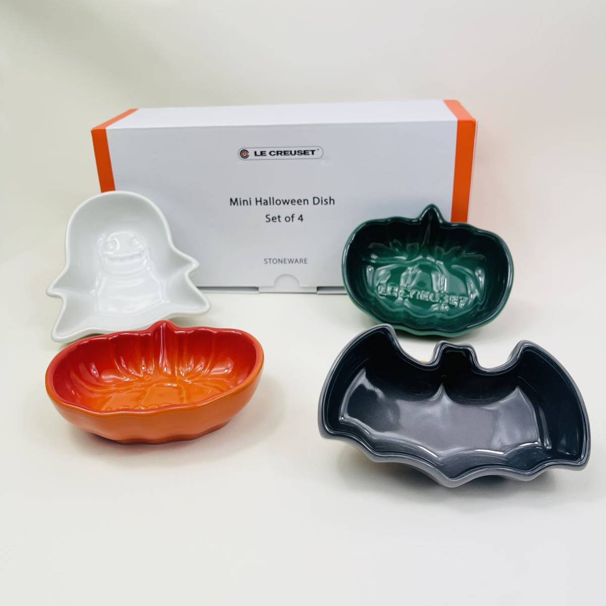 Le Creuset Halloween Mini Bowlsnull