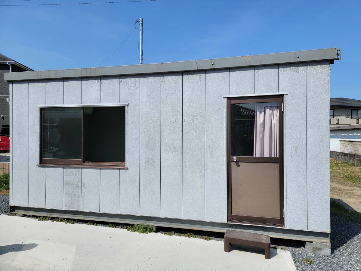 おしゃれなコンテナハウスの魅力と価格！中古コンテナには住める？後悔 