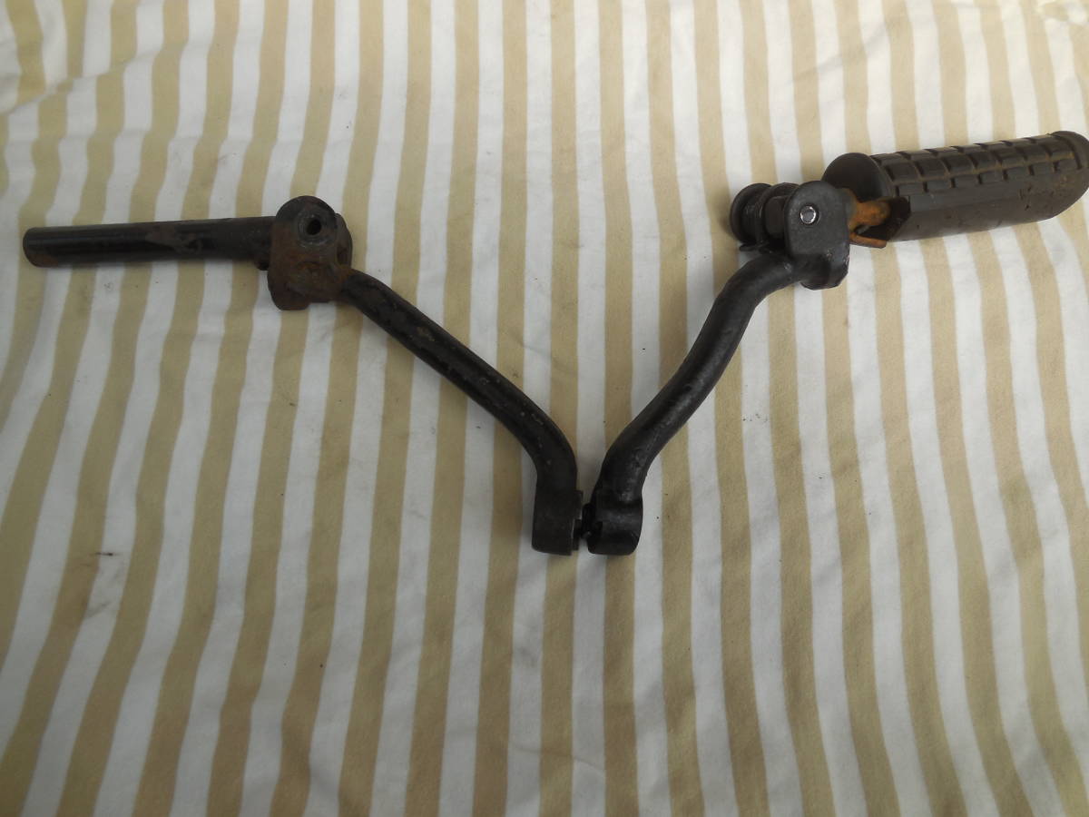 カワサキW1可倒式ステップ　シングルキャブ用　レストア用