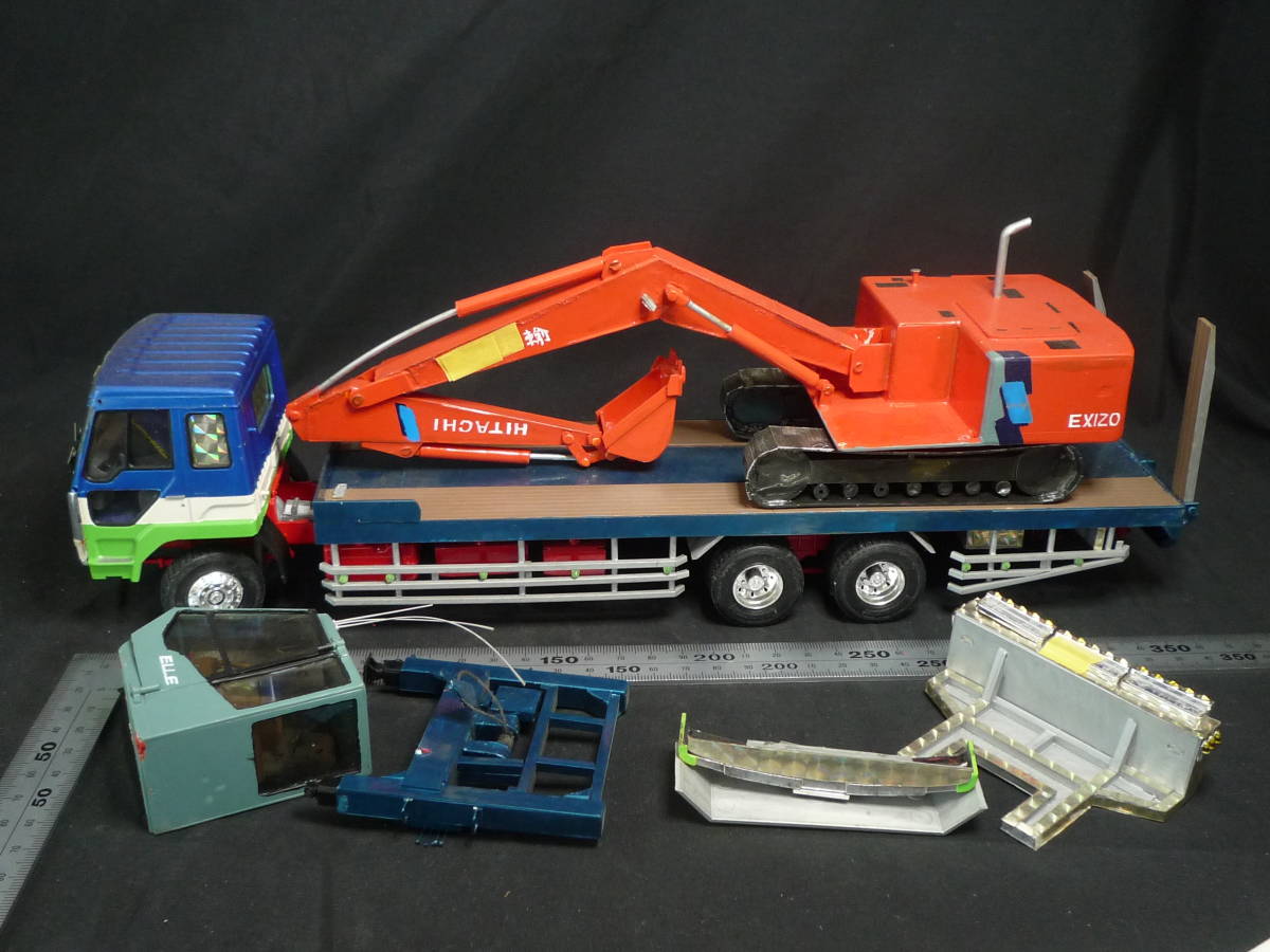 アオシマ 1/32 三菱 ふそう ザ・グレート 重機運搬車 パワーショベル 