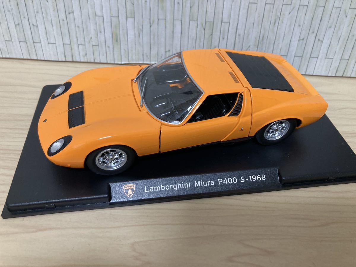 ランボルギーニ ミウラ P400 S-1968 LEO 1/24ダイキャスト ミニカー