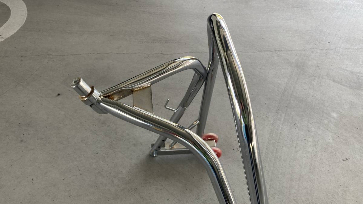 R77008 フロントアップスタンド 高級クロームメッキ仕上げ