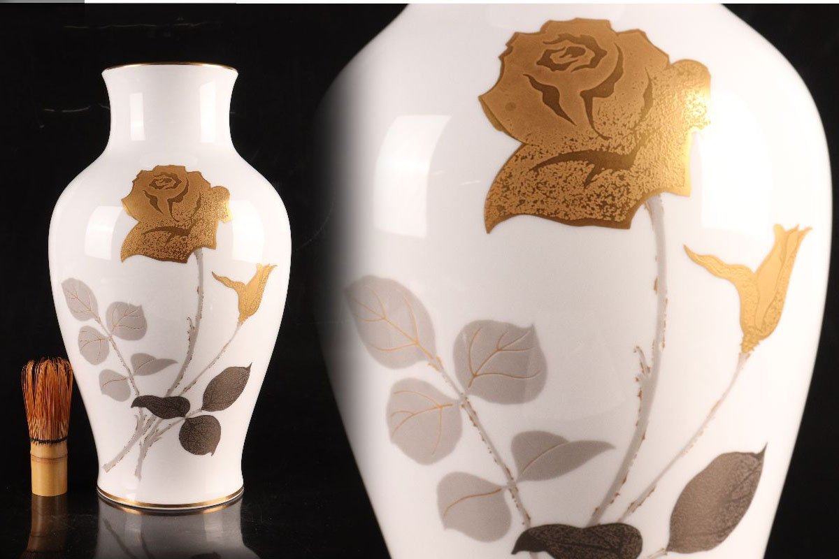 URA]大倉陶園/OKURA/金蝕薔薇文花瓶/34.5cm/7-4-172(検)