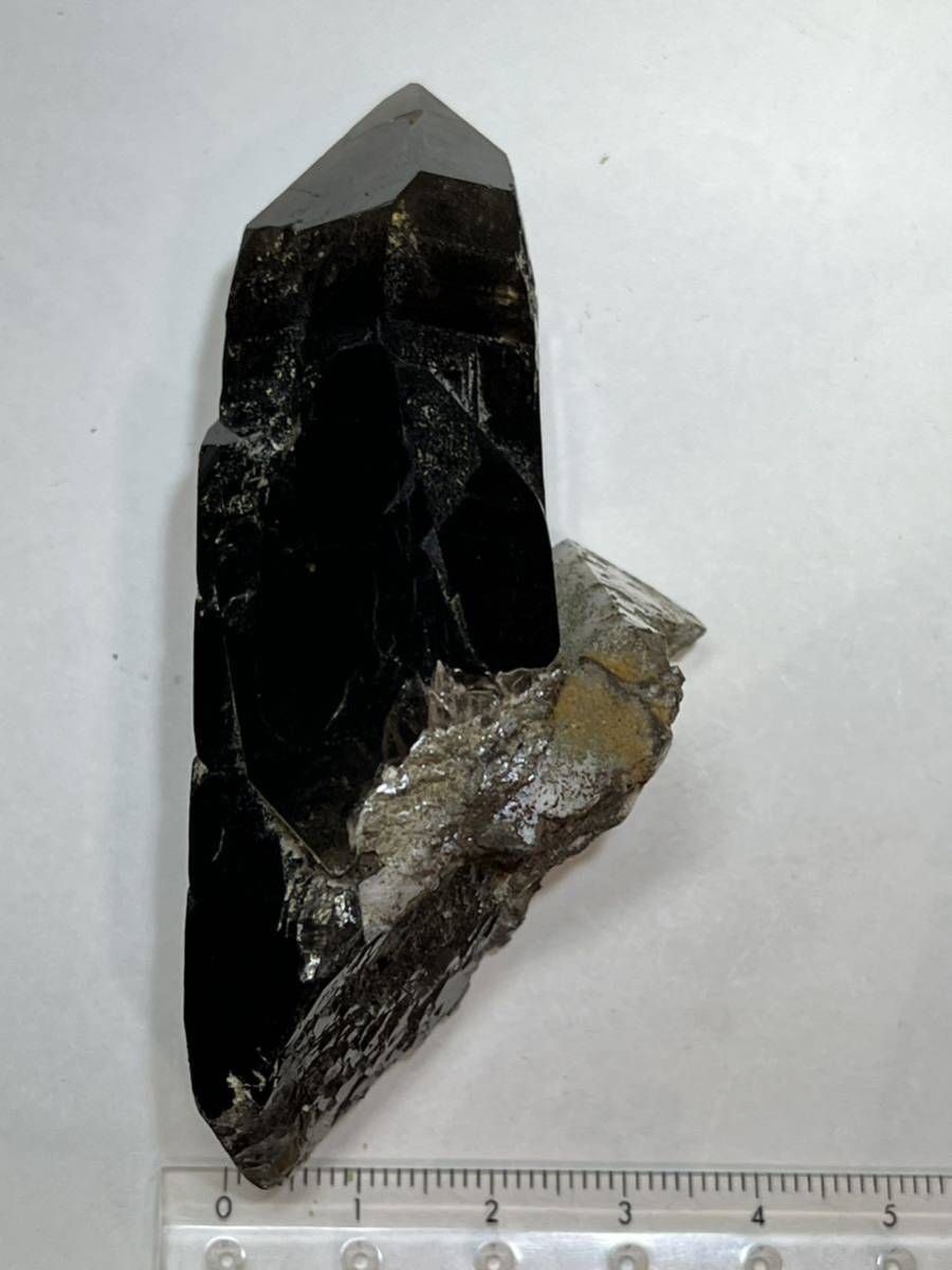 神秘的なアフガニスタンの煙水晶⁄高品質巨大結晶の通販はau PAY