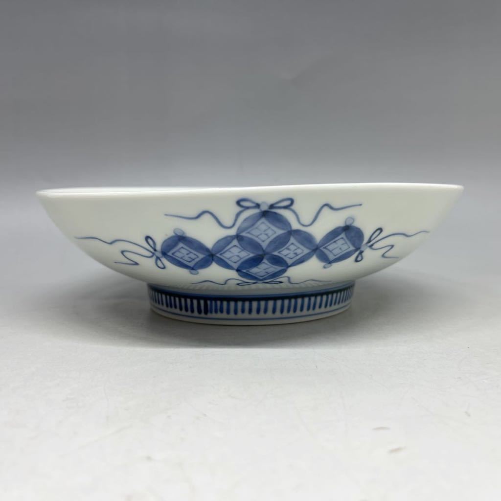 【本物保証❗】江戸時代後期　後期藍鍋島　芙蓉文様　約20.8cm　櫛高台皿 江戸時代後期 後期鍋島 染付 芙蓉文中皿 藍鍋島高台皿 櫛高台 図録掲載