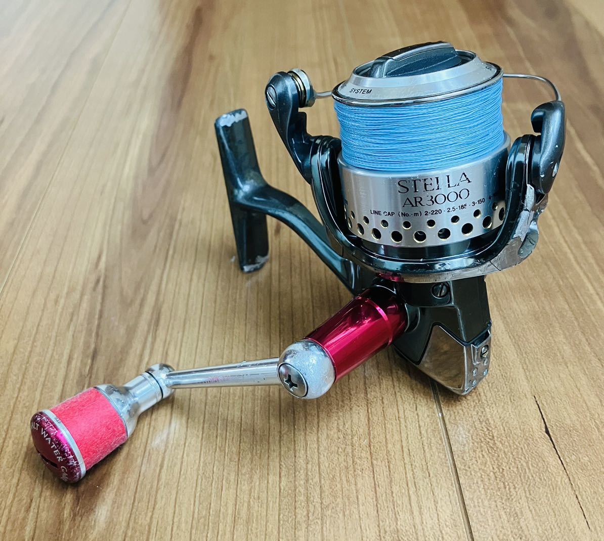 シマノ ステラAR3000 スタジオオーシャンマークハンドル シーバス、エギング、ジギング等に。SHIMANO STELLA AR3000 日本製 売り切ります。