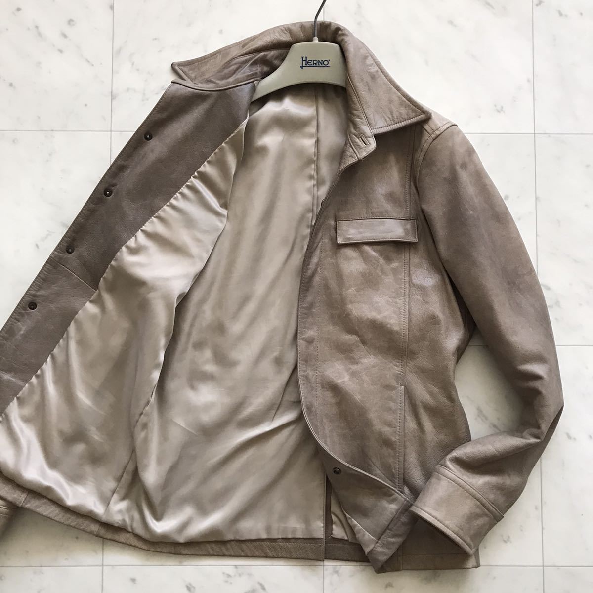 アバハウス 【別格ゴートレザー】 ABAHOUSE 本革 レザー ジャケット ブルゾン ライダース 3 / L 山羊革 比翼仕立て 高級感 ベージュ メンズ