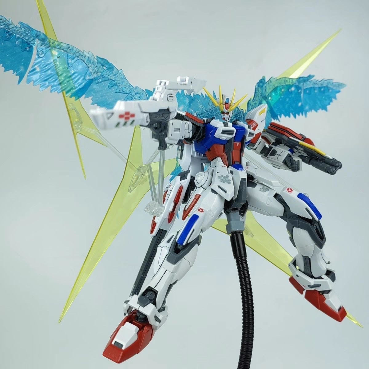 DABAN MODEL】1/100 MG ビルドストライク ユニバースブースター付き 