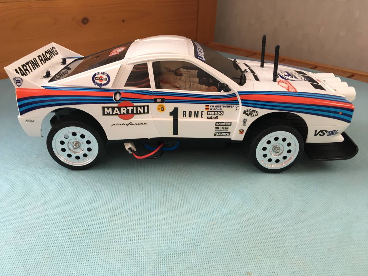 タミヤ 1/10 ランチア037ラリー フルセット タミヤ ランチア 037