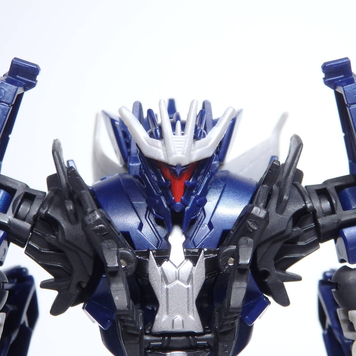 G18 ハンターサウンドウェーブ／情報参謀☆参乗合体トランスフォーマー 
