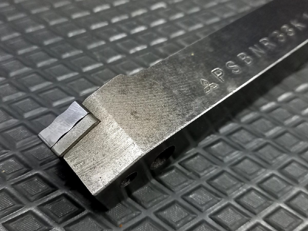 送185円 チップ付♪三菱 　20シャンク　正方形チップ　バイトホルダー PSBNR33K12 ◆ スローアウェイバイト 旋盤 数量限定，低価 HILTI TE-ALCコアビット 三菱マテリアル・SPMW・四角形・ポジ・穴有・旋削チップ SEEN 1セット(10個