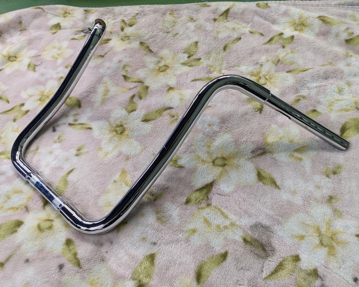 未使用保管品 1.25インチ逆反り ファットバー ハンドル 配線穴有り クローム 幅88cm 高さ16インチ 奥行18cm チョロスタイル エイプバー