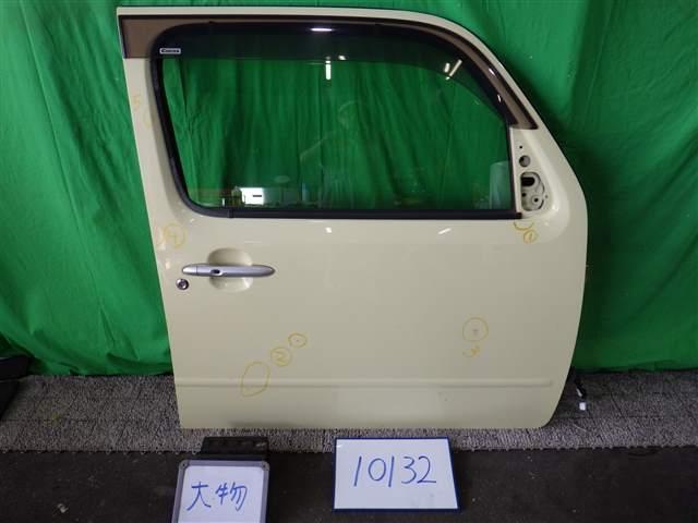 #10132　L675S　ミラココア　フロント　ドア　右　T19 ミラココア L675S Ｌ675Ｓ (フロントドア)の中古品 -l675 メッキドア