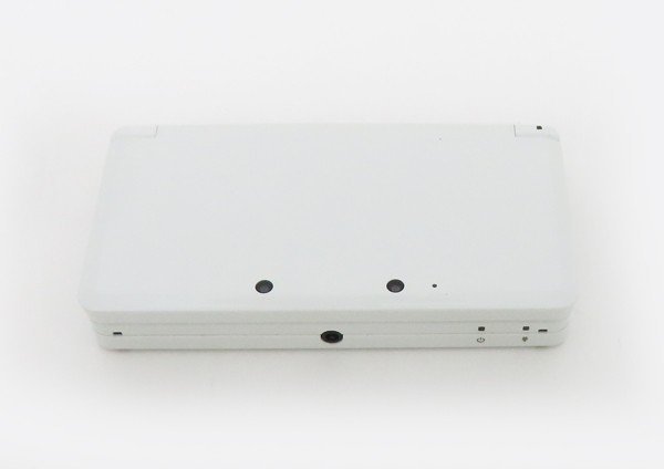 ○【任天堂】ニンテンドー3DS ピュアホワイト 任天堂 ニンテンドー3DS