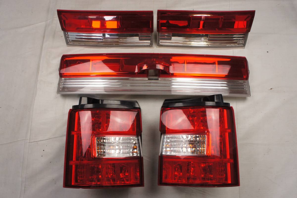 点灯確認済 テールランプ 5点セット CV1W CV4W CV5W デリカD5 1149-219 1143-231 1146-378 リアガーニッシュ 助手席 運転席 三菱純正@1683s