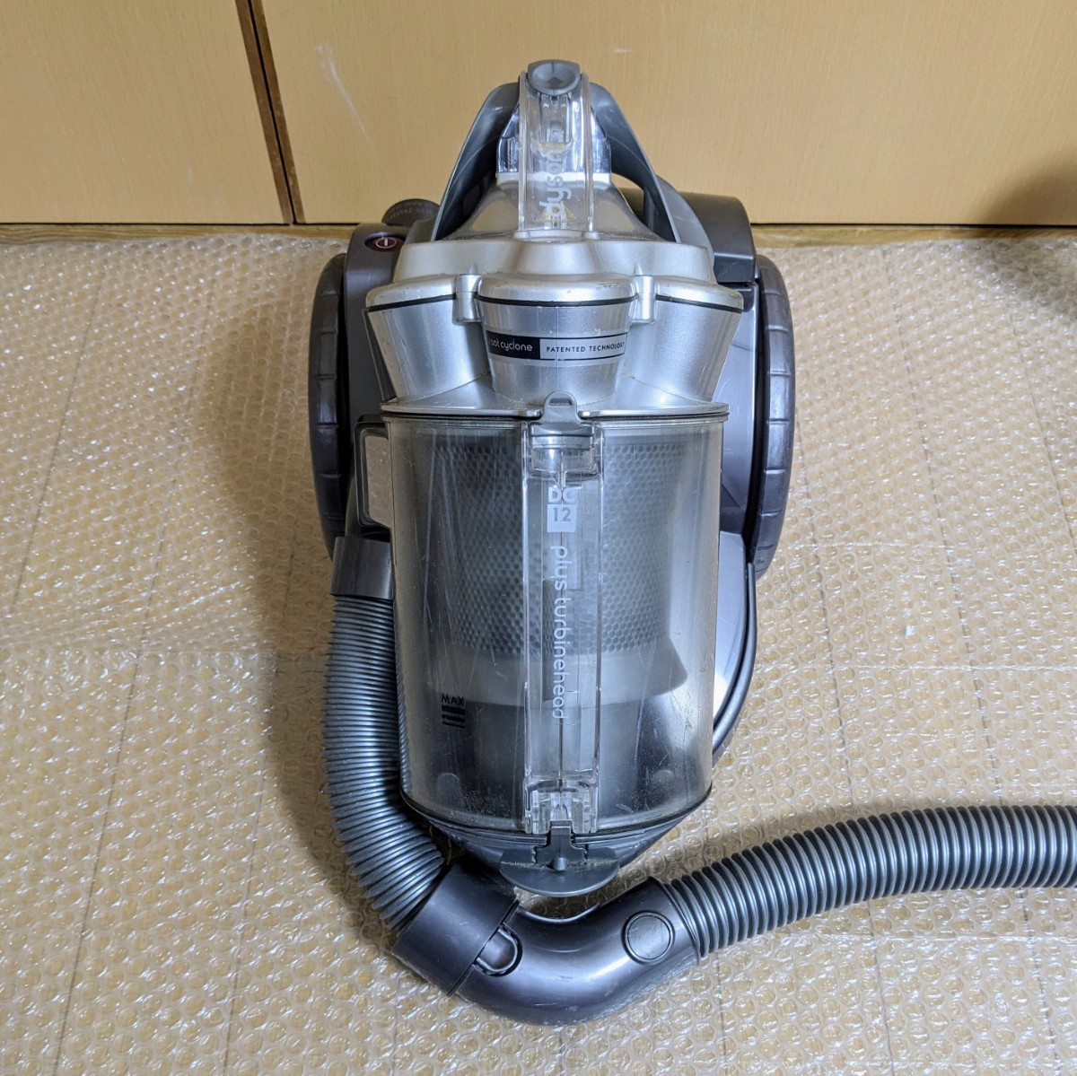 Dyson DC12 ダイソン サイクロン掃除機 通電動作確認済 汚れあり