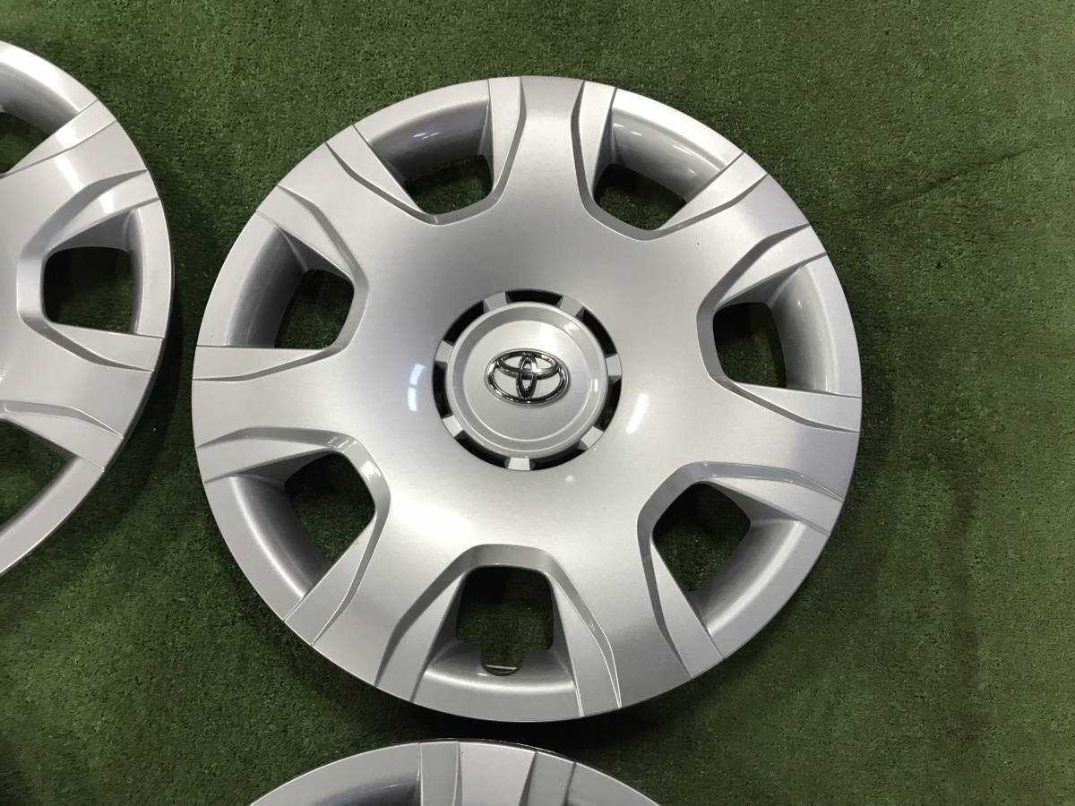 レジアスエース ホイールキャップ 4個セット ハイエース マット 