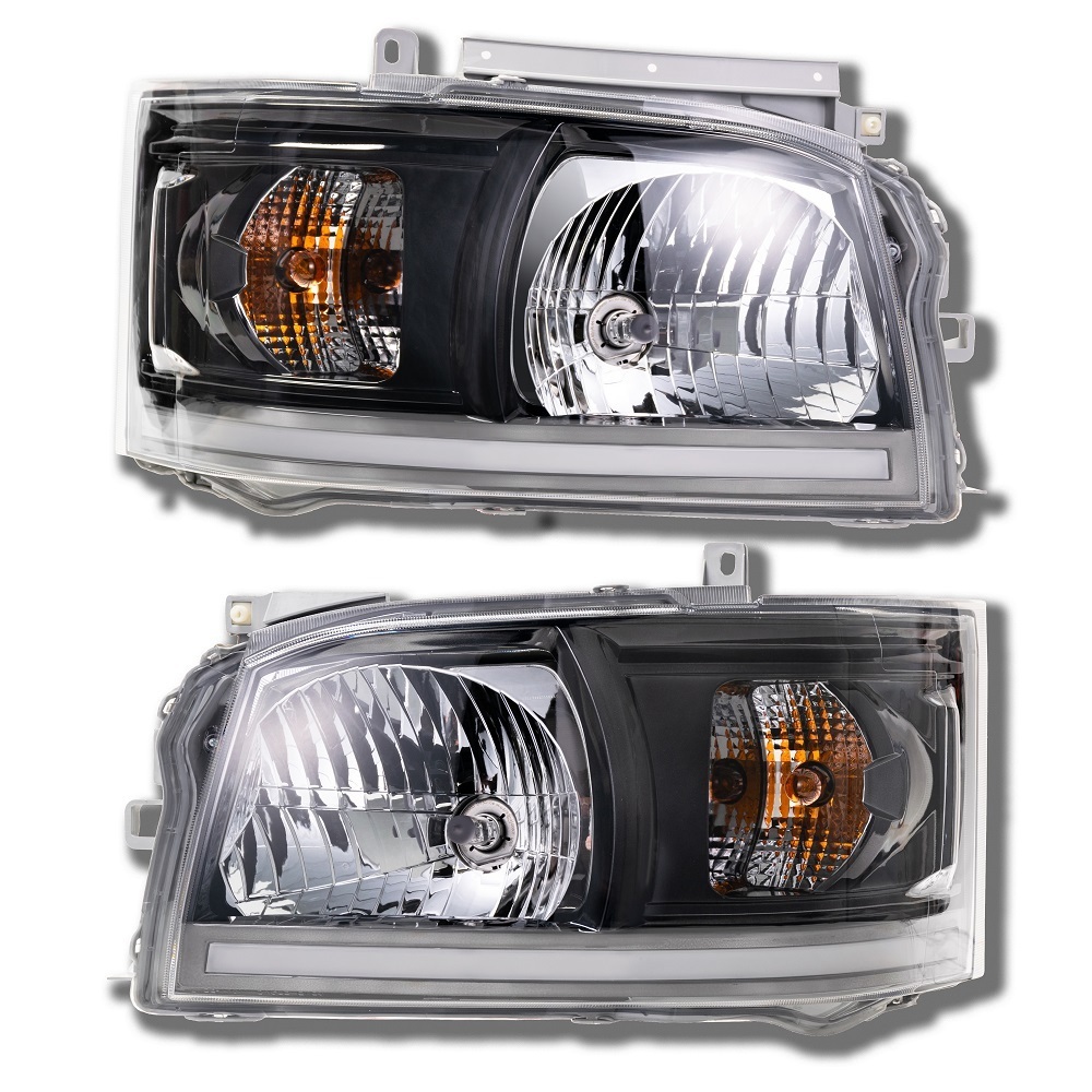 ◇◇ハイエース200系用ヘッドライト左右 新車外し◇◇ ♪新車外し