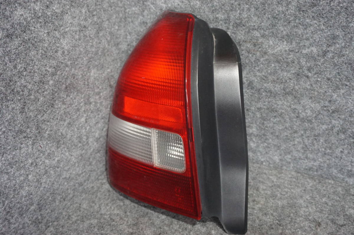 美品！！ EK9 シビック 後期 左 純正テールランプ テールランプ テール 