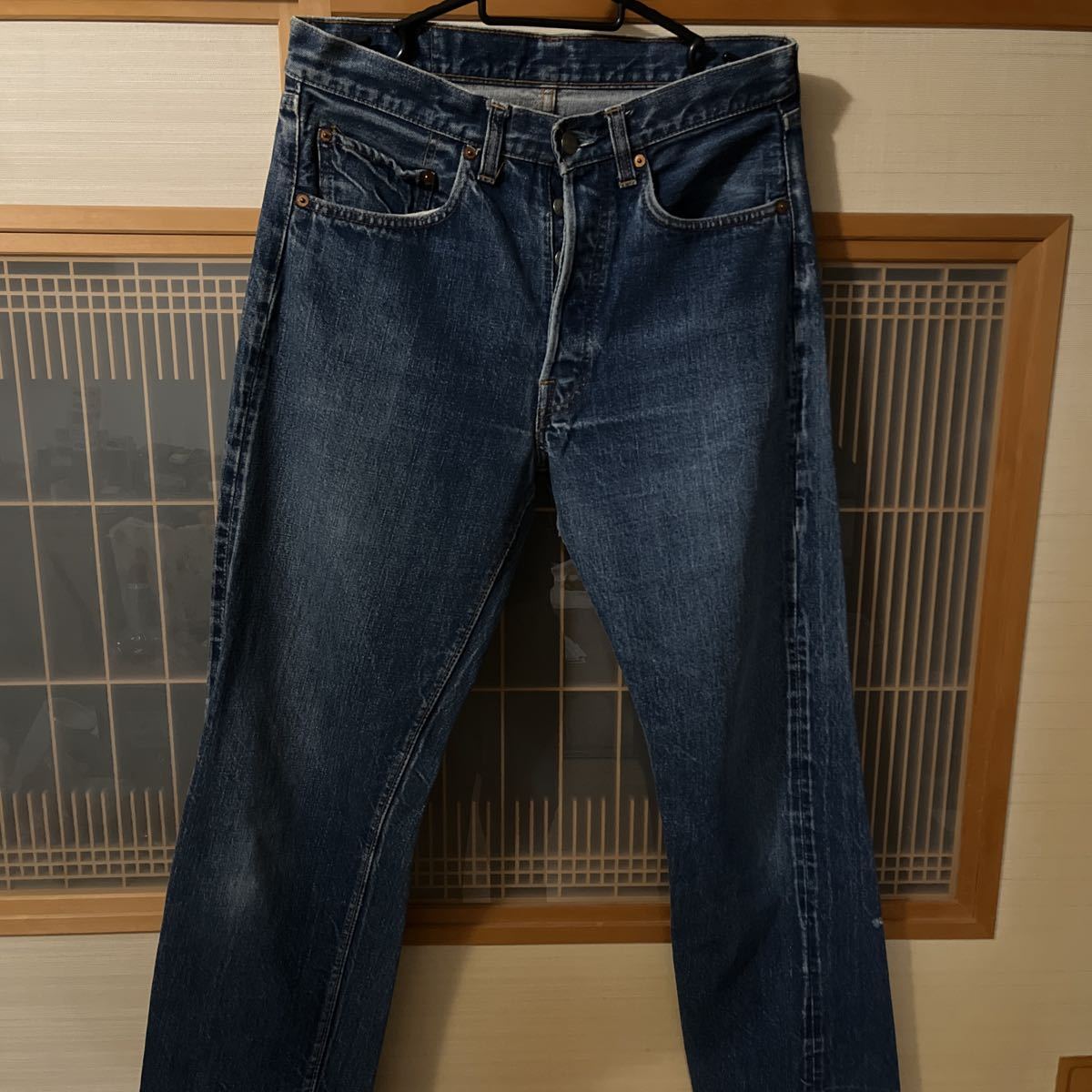 0 1 LEVI'S 「リーバイス e」の落札相場 w32の 希少価値 程度極上 濃紺 501