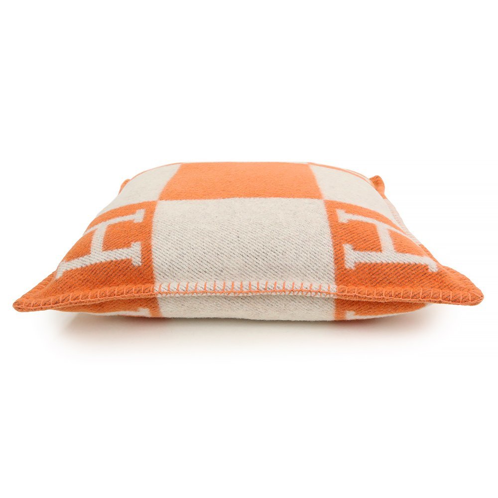 人気，新品 （新品・未使用品）エルメス HERMES アヴァロン PM