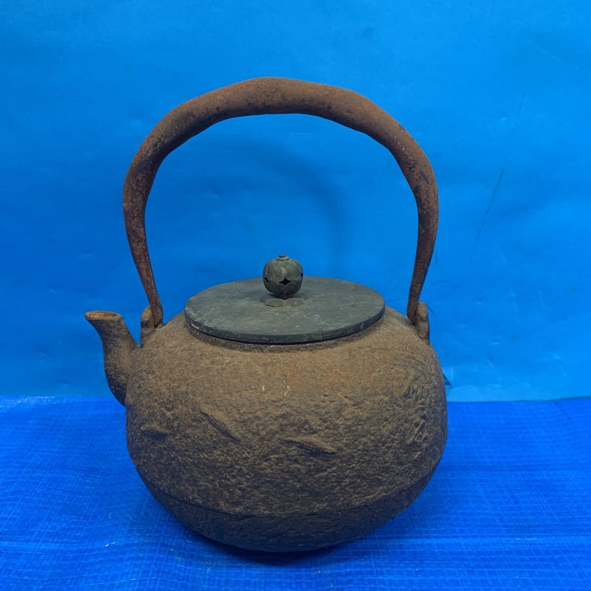 NO.05138.80..龍文堂 鉄瓶 煎茶道具 銅蓋 刻字あり1950年記念品 水漏無し 中古現状品 