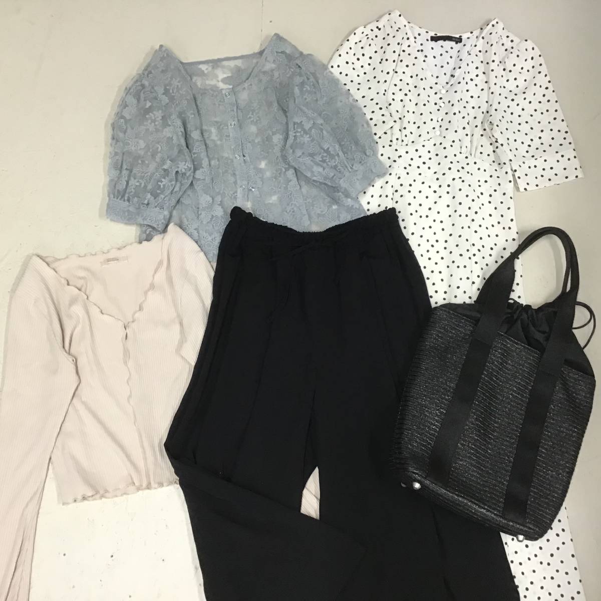 JEANASIS apartbylowrys Who’swhochico などA217 archives NICECLAP Heather レディース23点まとめ売り 0524(140) JEANASIS」とは何と読む？またその意味は？正解は「ジーナシス」と読む