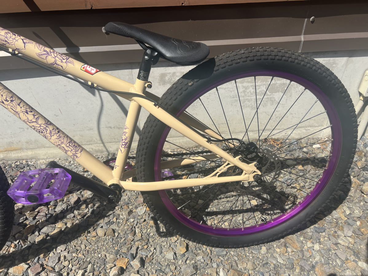 BLKMRKT ブラックマーケット MALICE マリス 21.5 中古 ダート、ダート
