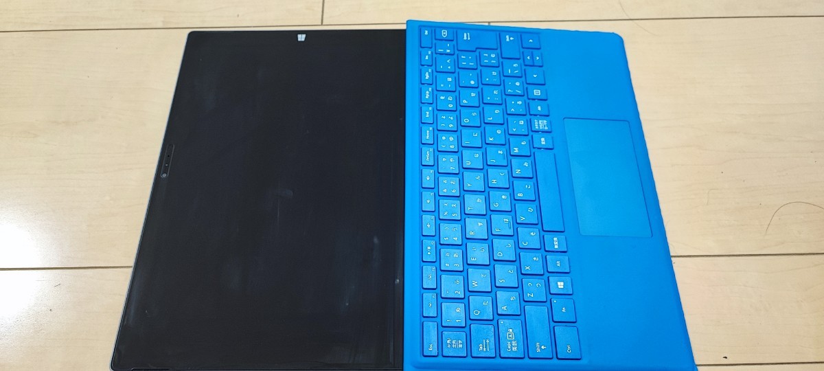 B33122 O-01017 Microsoft Surface Pro 5 1796 / Core m3-7Y30 4GB 