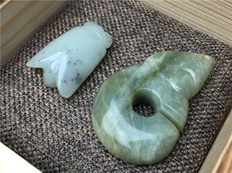 土偶 勾玉 弥生縄文古墳須恵器根付 重さ約23g 玉製・土偶・勾玉・須恵