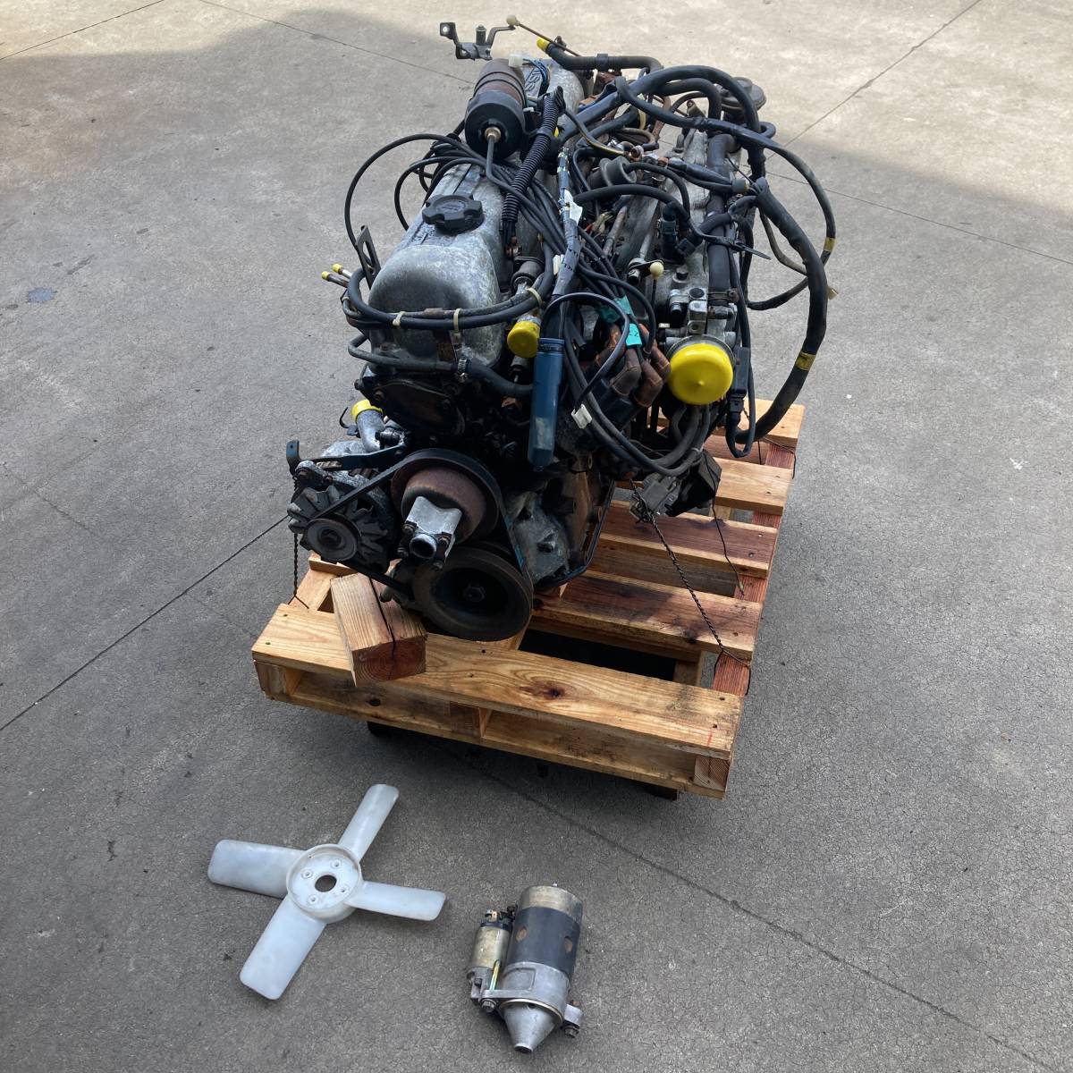 [P289E51In][旧車/希少] @ 日産 フェアレディZ(E-S130Z) 純正 エンジン本体 L20 145.215km レストアベース/部品取り