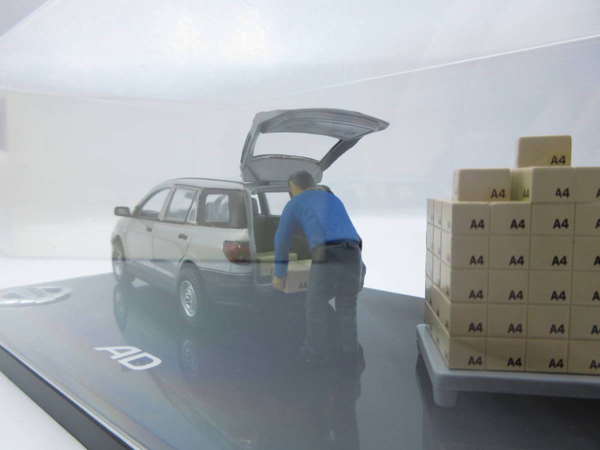 1/43 日産 NISSAN AD バン ディーラー特注 ミニカー シルバー カラー 