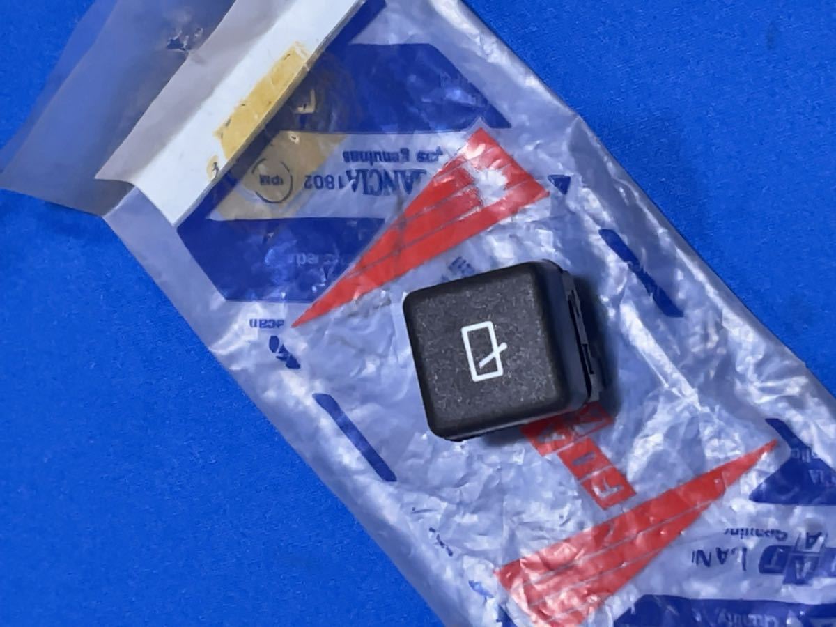 ランチアデルタインテグラーレ: リアワイパースイッチ_1