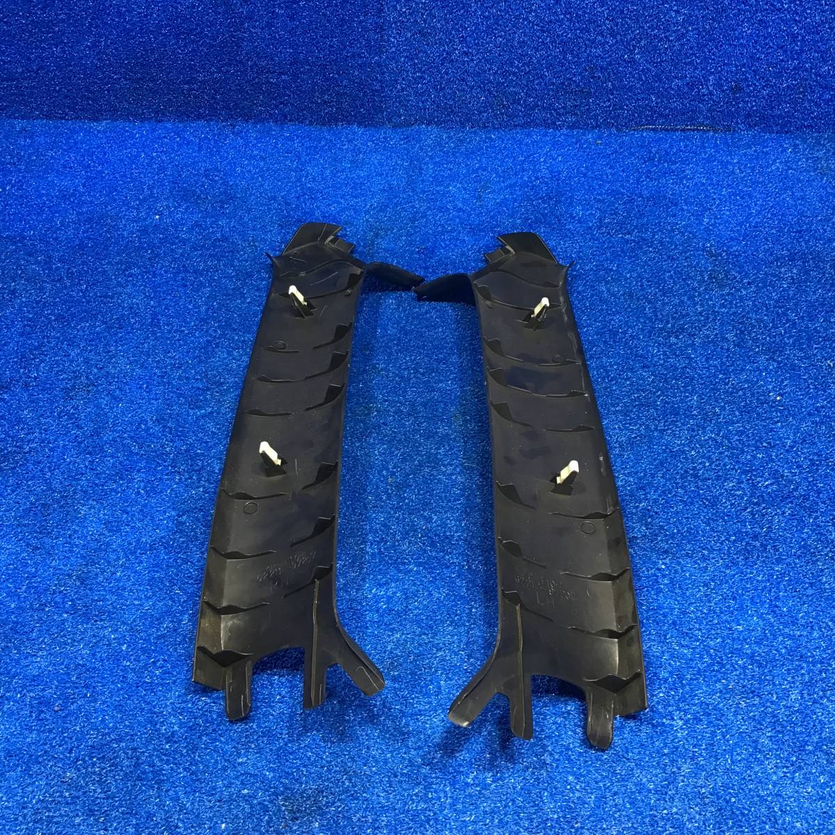 [AK-0007051][М-3]　ダイハツ　コペン　L880K　後期　『　フロントピラー ガーニッシュ　62211-97207　62212-97207　』 コペン L880K ダイハツ シン 初代ダイハツ アルティメット