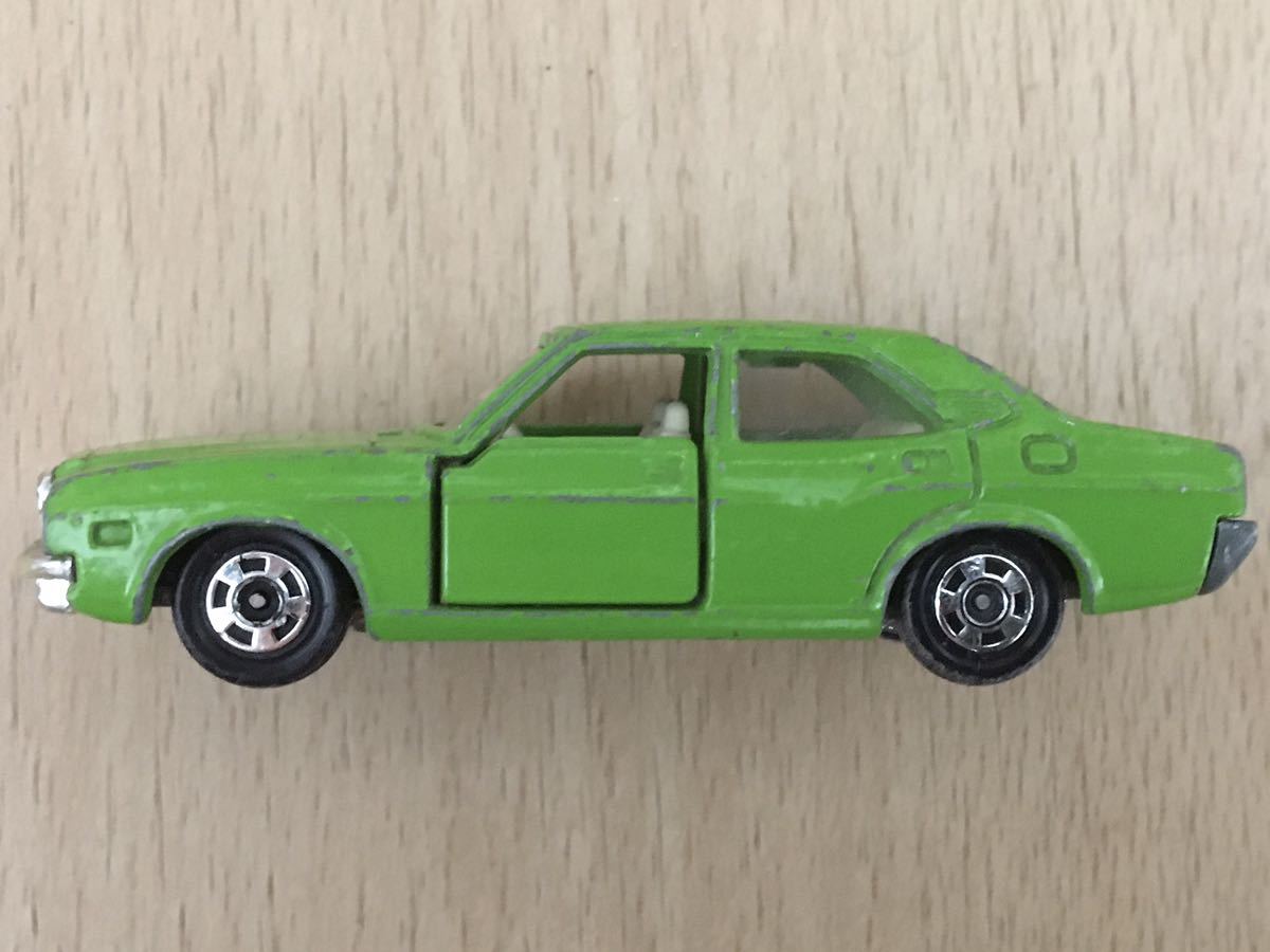 トミカ 日本製 No.99 マツダ ルーチェ AP カスタム GRII 1976年 黄緑色