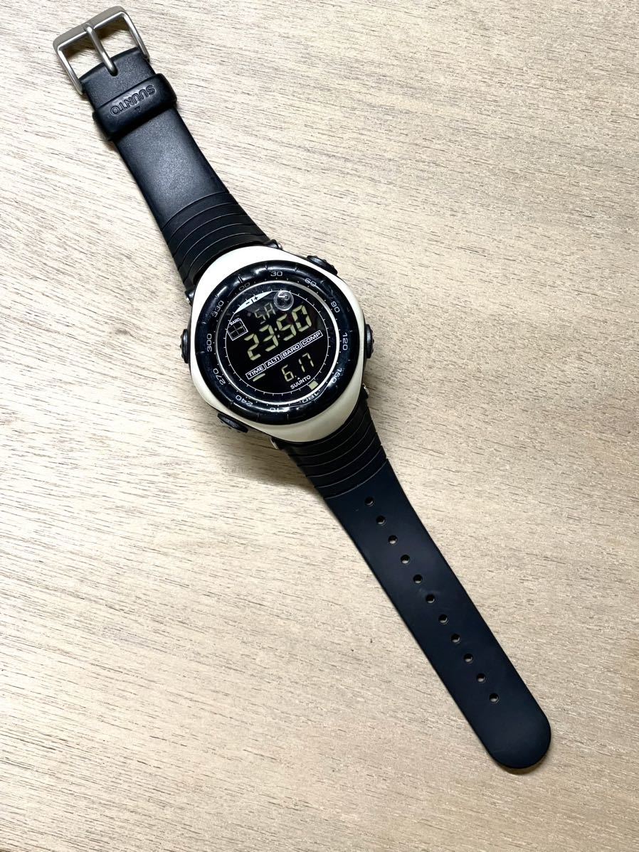 SUUNTO スント デジタル Vector ベクター ヴェクター 白 ホワイト 