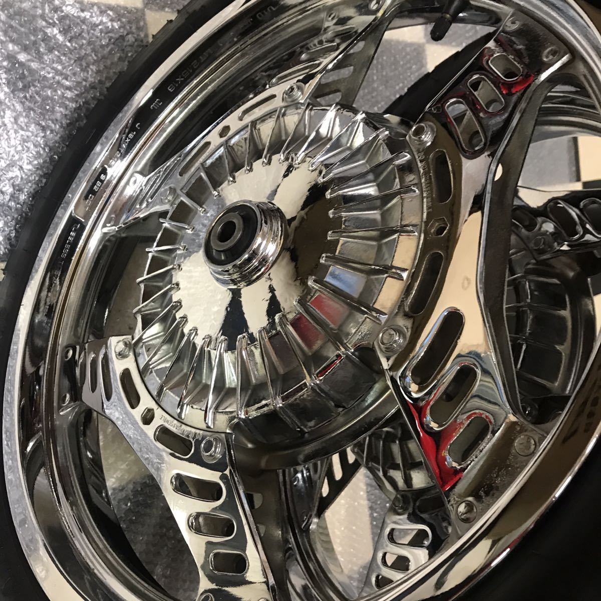 大阪魔人 フルメッキ 製造年一致 TT100タイヤ付 CBX400F NC07 ホンダ
