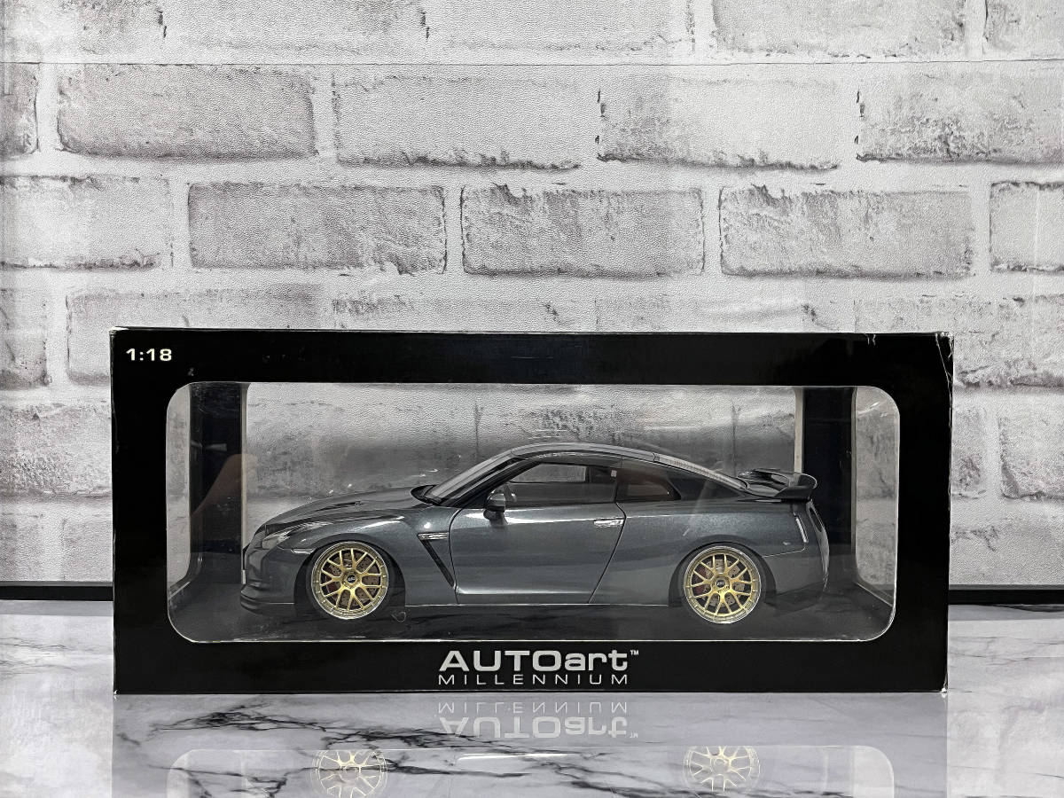 AUTO art MILLENNIUM】1/18 NISSAN GT-R (R35) CUSTOM (DARK METAL