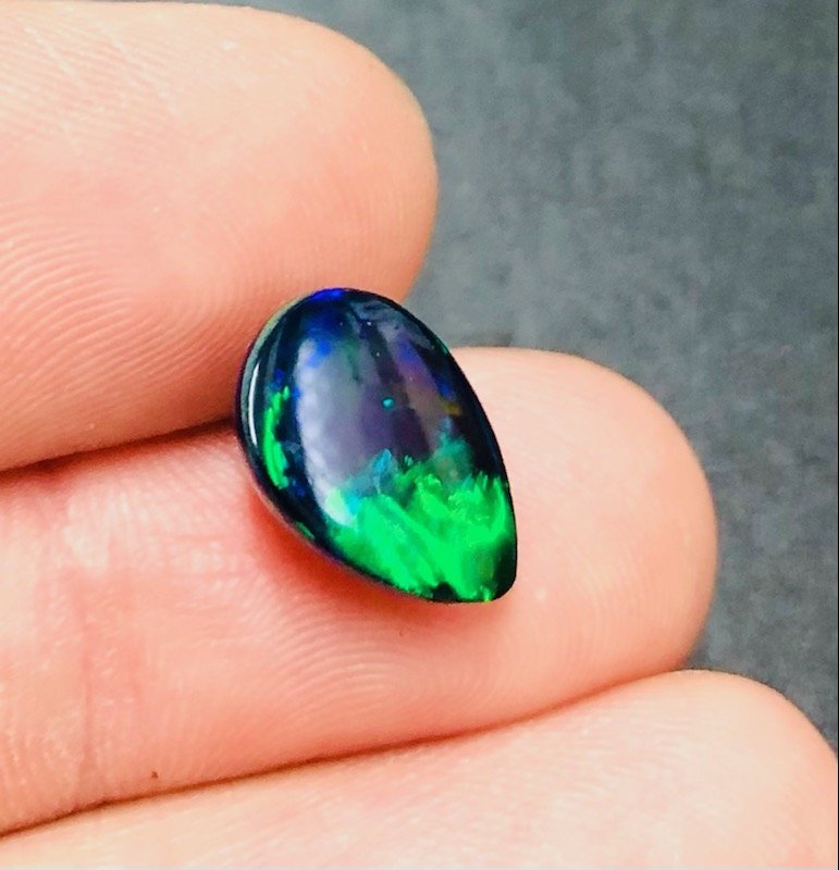 遊色最高!天然オパール ルース 3ct 遊色最高!天然オパール ルース 3ct